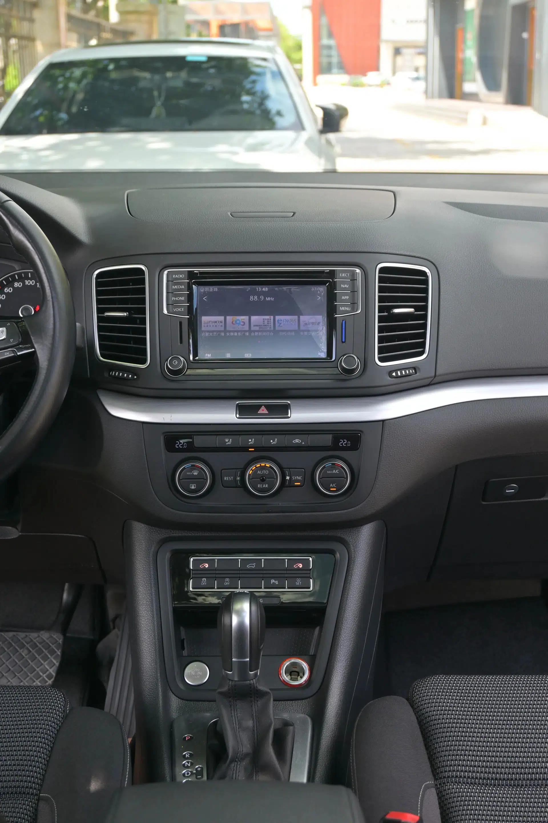 Volkswagen Sharan 2018 Revised Version 380TSI Comfort Edition 7-Seater — миниатюра 10
