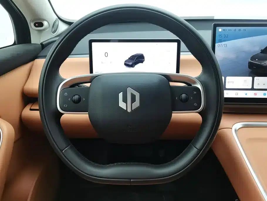Leapmotor C16 2026 Pure Electric 630 LiDAR Smart Edition 6-Seater — миниатюра 14