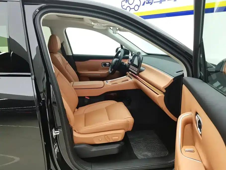 Leapmotor C16 2026 Pure Electric 630 LiDAR Smart Edition 6-Seater — миниатюра 8