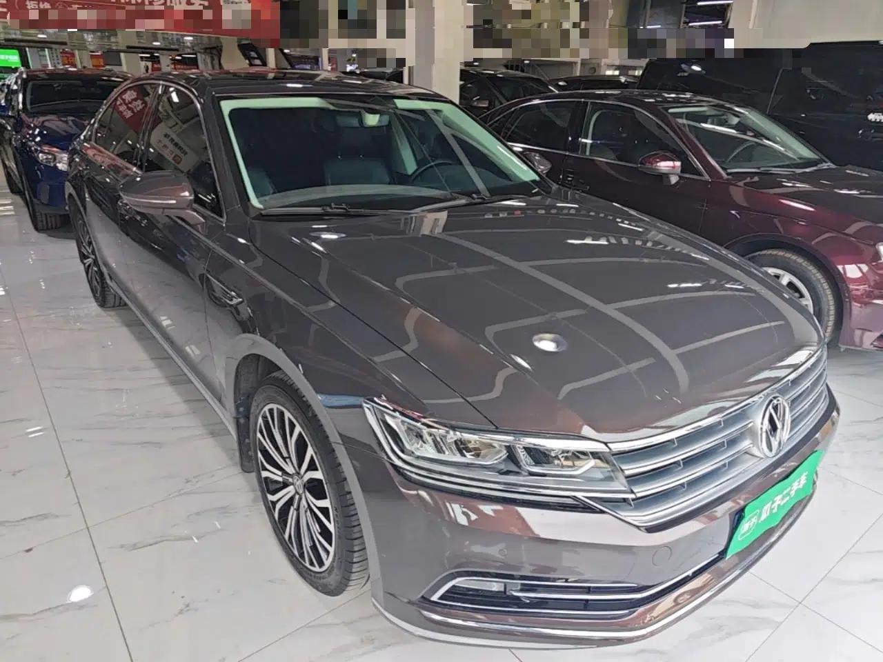 Volkswagen Phideon 2019 380TSI Two-Wheel Drive Business Edition China VI Standard — миниатюра 3