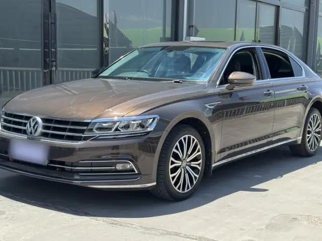 Volkswagen Phideon 2019 380TSI Two-Wheel Drive Business Edition China VI Standard