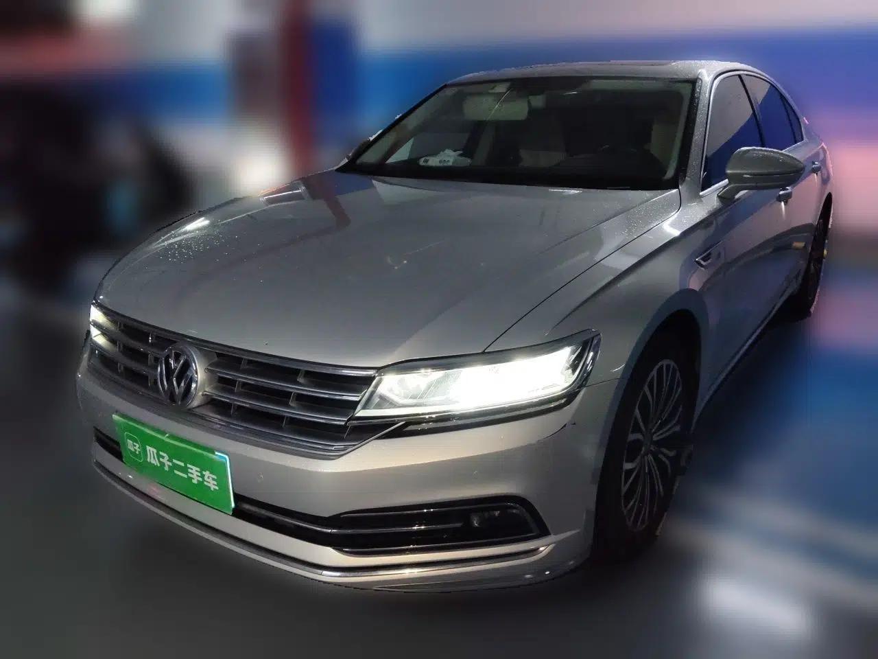 Volkswagen Phideon 2018 Revised Version 380TSI Two-Wheel Drive Business Edition — миниатюра 1