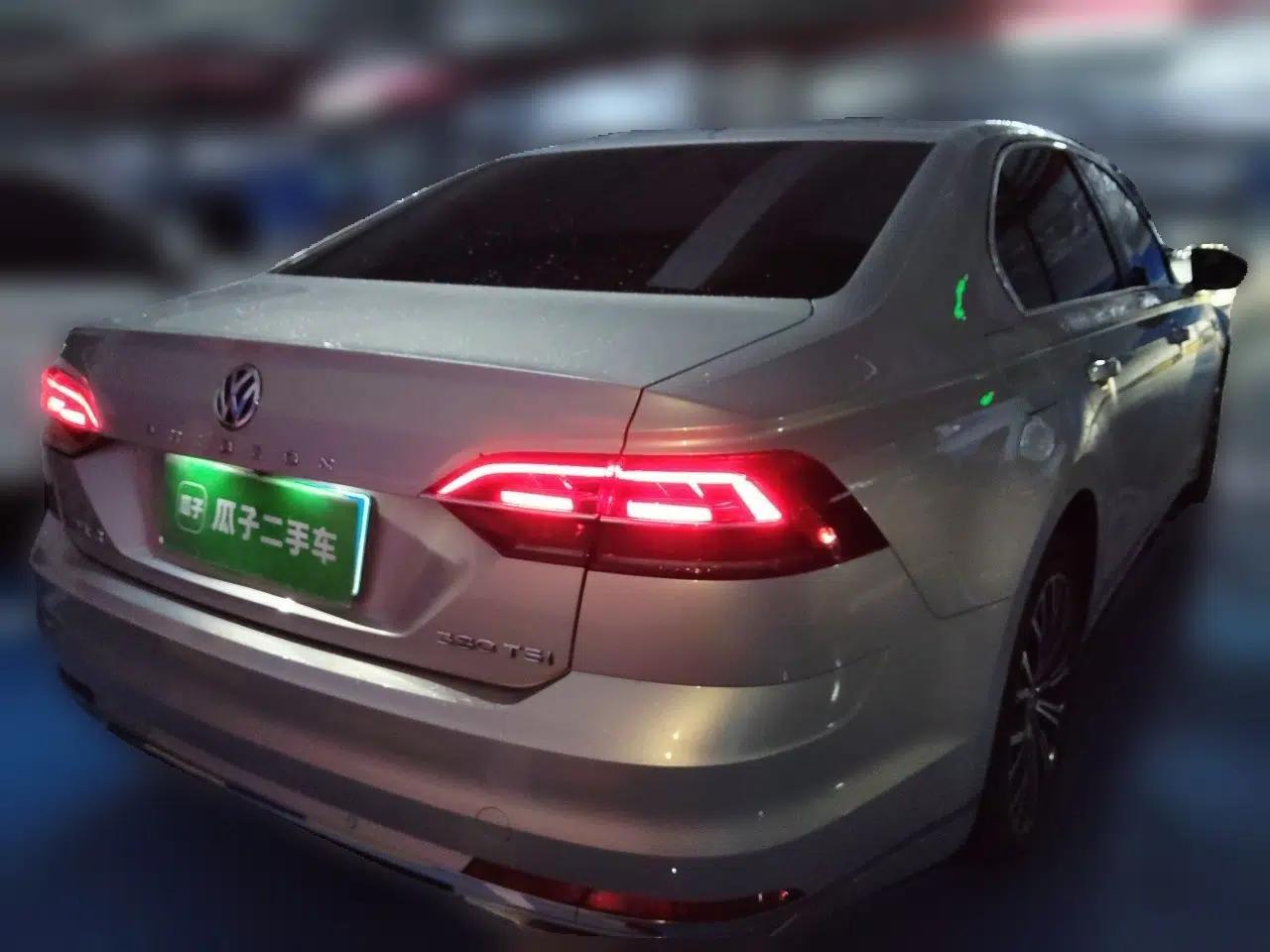 Volkswagen Phideon 2018 Revised Version 380TSI Two-Wheel Drive Business Edition — миниатюра 6