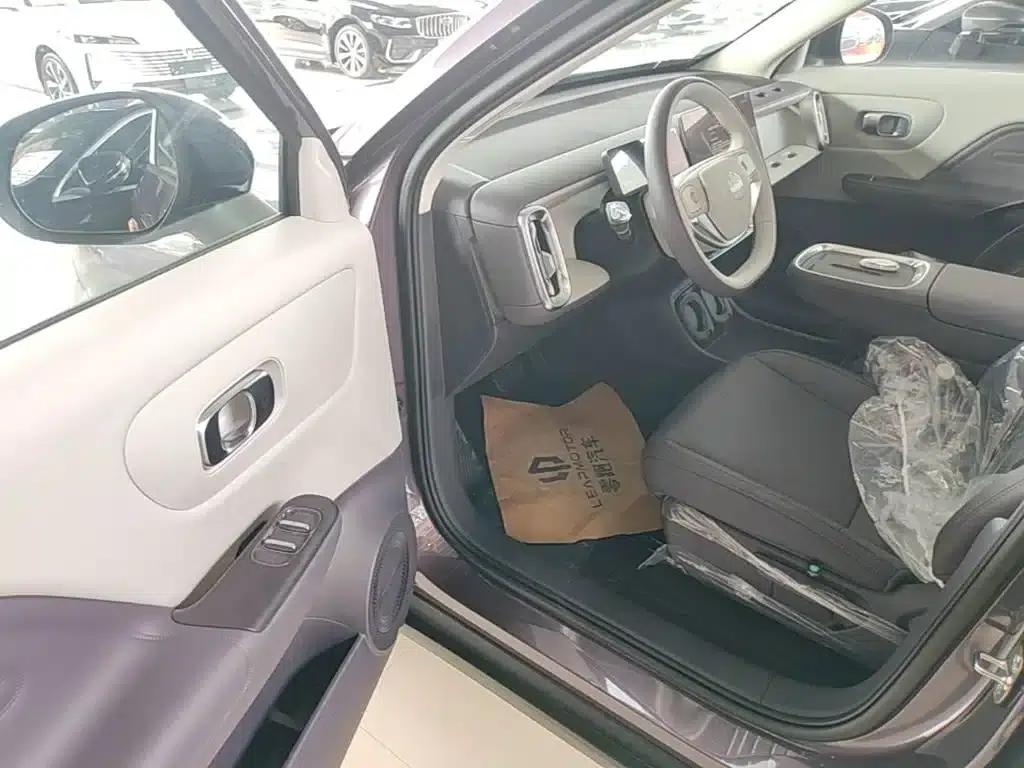 Leapmotor B10 2025 Model 510 Comfort Edition — миниатюра 12