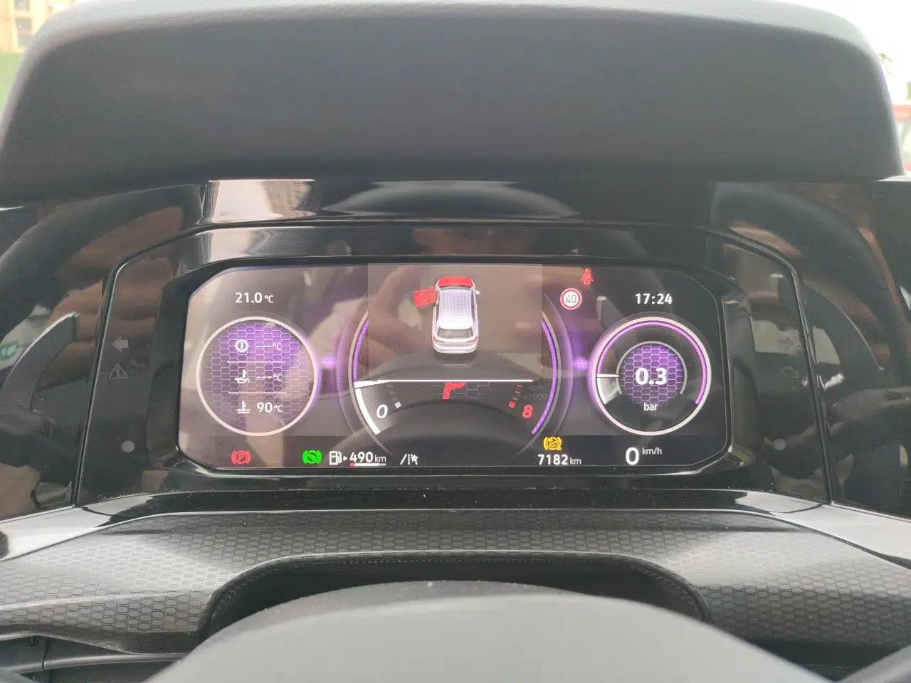Volkswagen Golf GTI 2023 380TSI DSG GTI — миниатюра 11