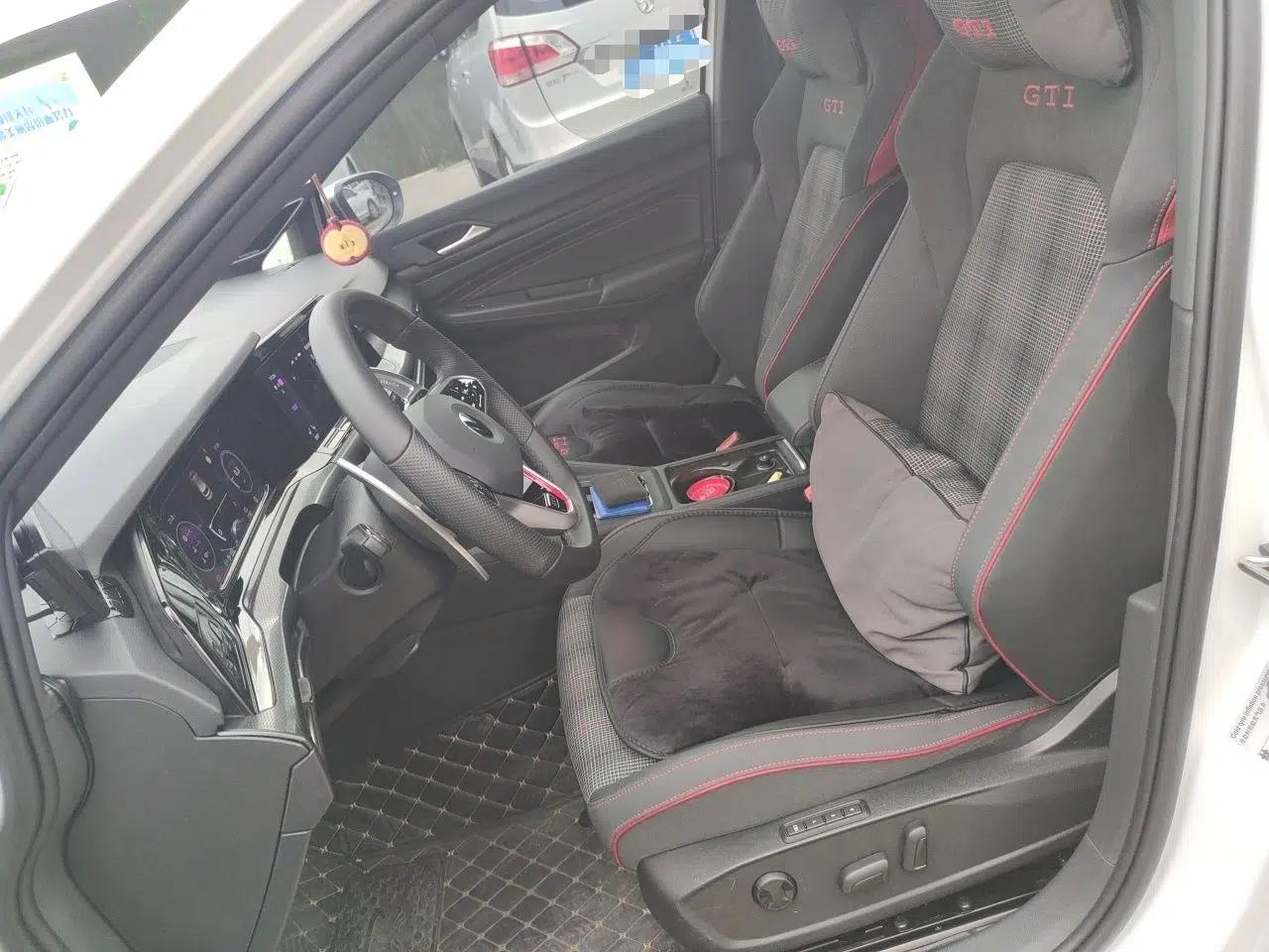Volkswagen Golf GTI 2023 380TSI DSG GTI — миниатюра 15