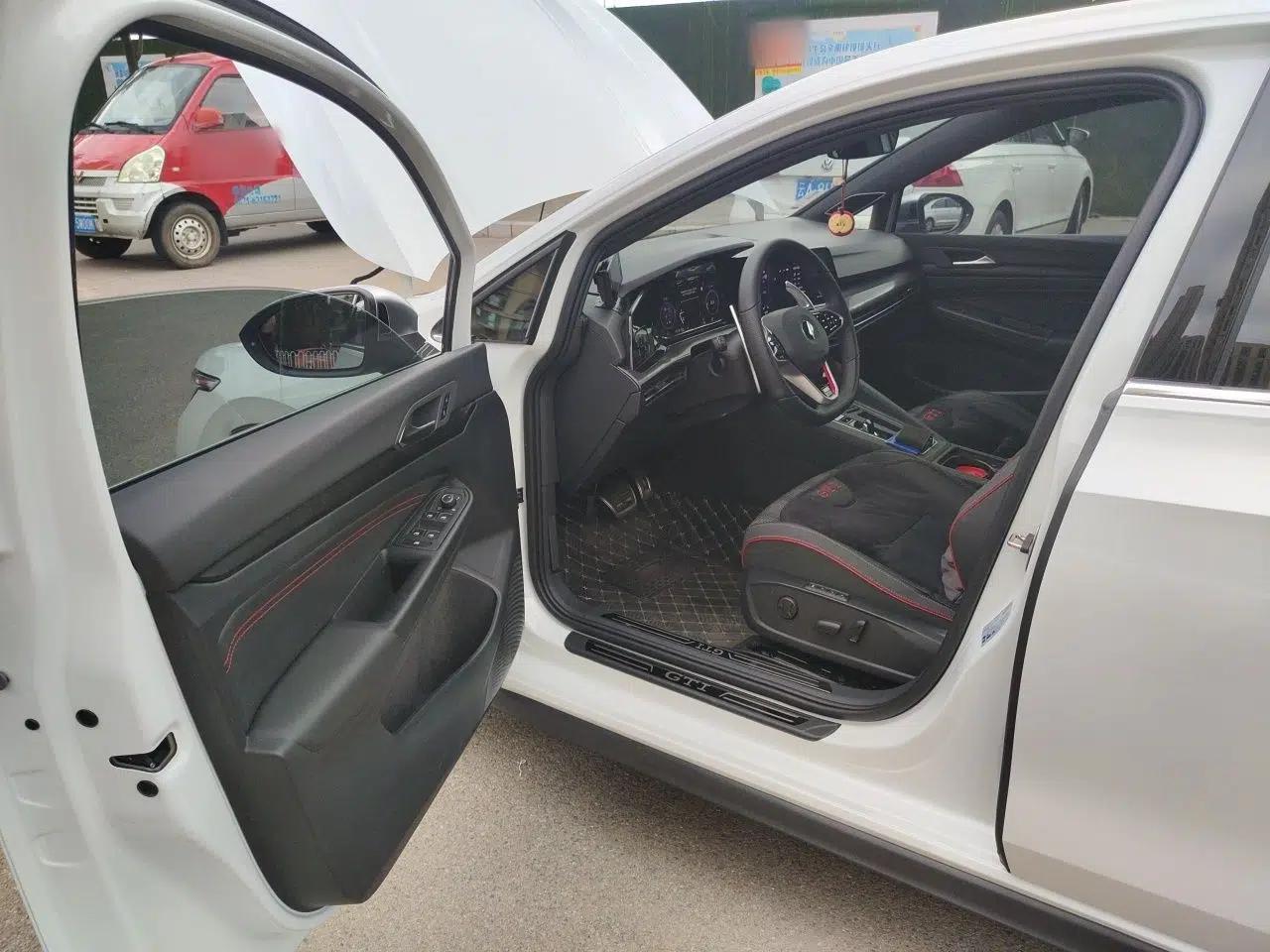 Volkswagen Golf GTI 2023 380TSI DSG GTI — миниатюра 16