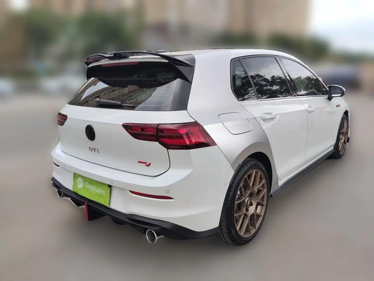 Volkswagen Golf GTI 2023 380TSI DSG GTI — миниатюра 6