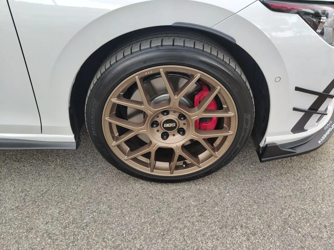 Volkswagen Golf GTI 2023 380TSI DSG GTI — миниатюра 8