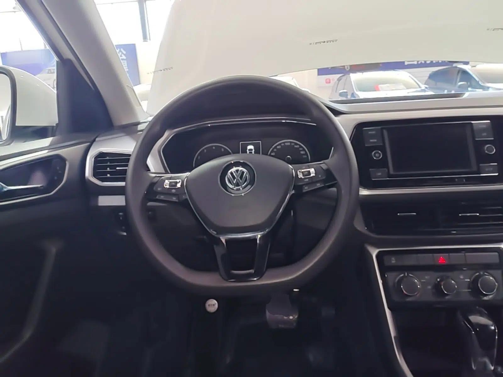Volkswagen T-Cross 2019 280TSI DSG Comfort Edition — миниатюра 13