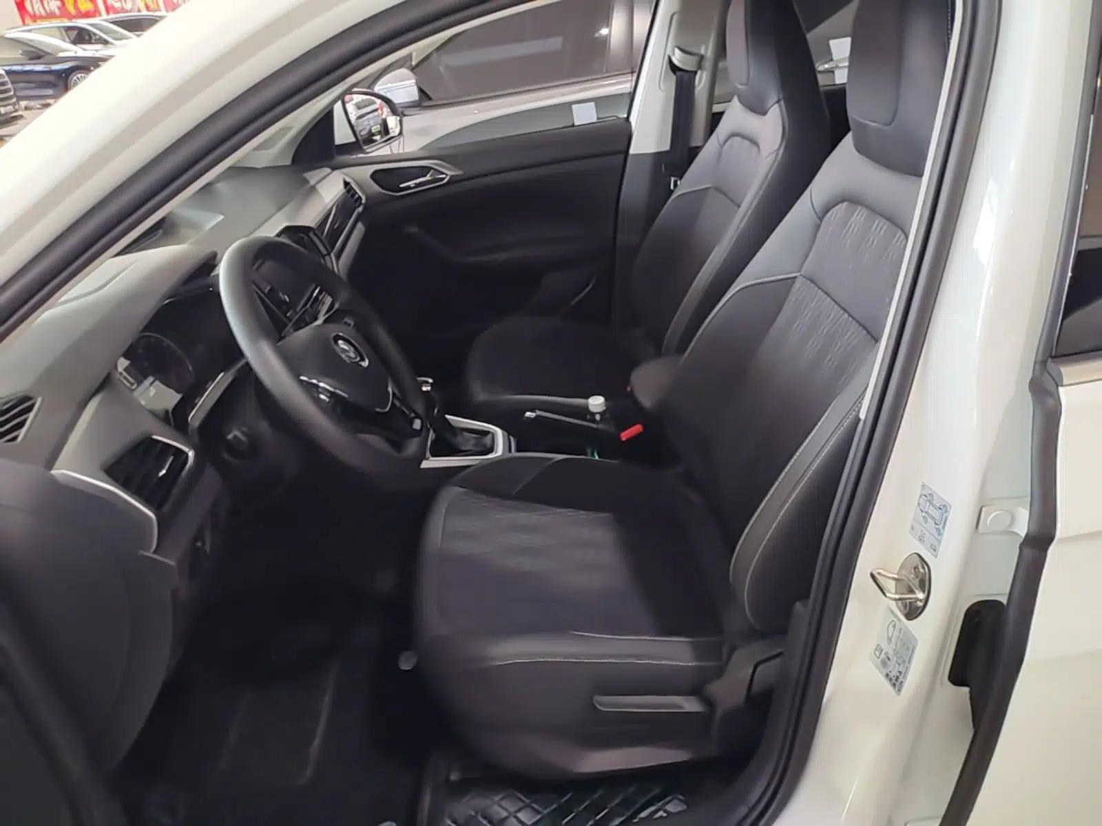 Volkswagen T-Cross 2019 280TSI DSG Comfort Edition — миниатюра 17