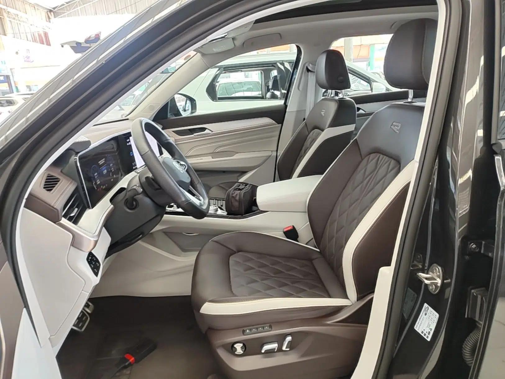 Volkswagen Tavendor 2023 380TSI Four-Wheel Drive R-Line Cruise Edition — миниатюра 17
