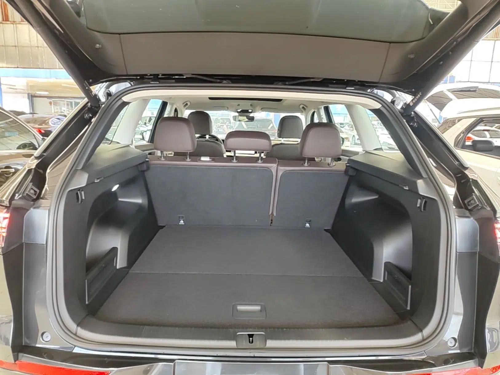 Volkswagen Tavendor 2023 380TSI Four-Wheel Drive R-Line Cruise Edition — миниатюра 22