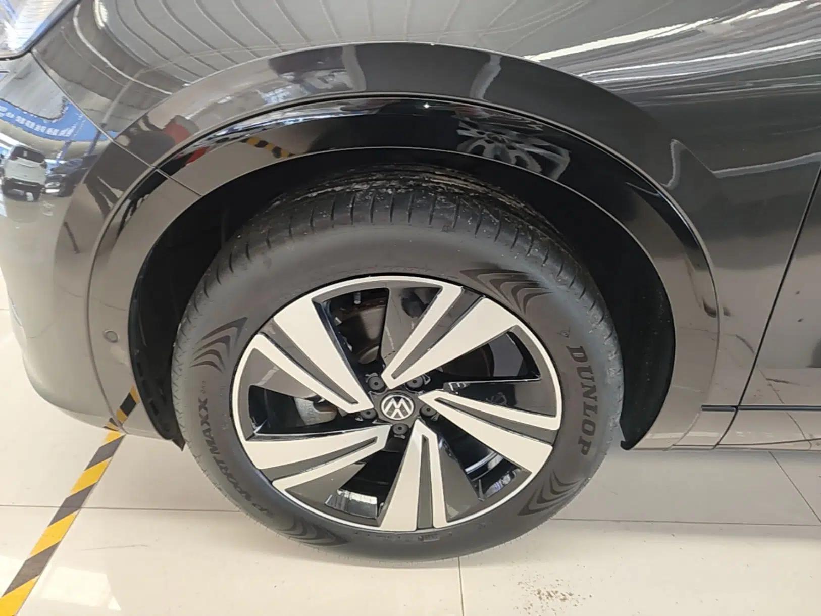 Volkswagen Tavendor 2023 380TSI Four-Wheel Drive R-Line Cruise Edition — миниатюра 10