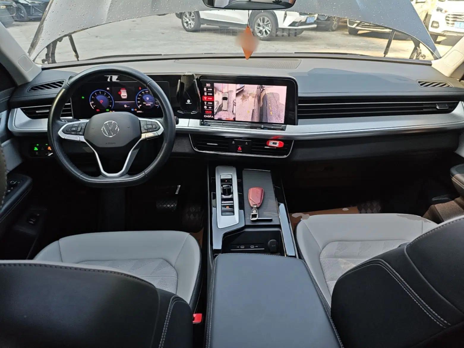 Volkswagen Tavendor 2023 330TSI Luxury Touring Edition — миниатюра 17