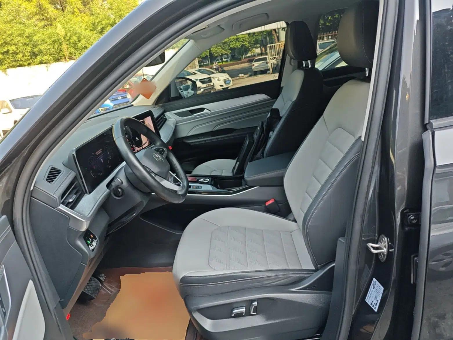 Volkswagen Tavendor 2023 330TSI Luxury Touring Edition — миниатюра 22