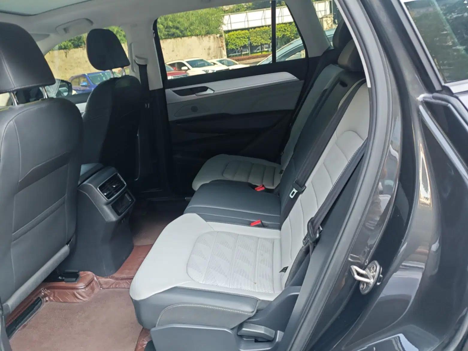 Volkswagen Tavendor 2023 330TSI Luxury Touring Edition — миниатюра 25