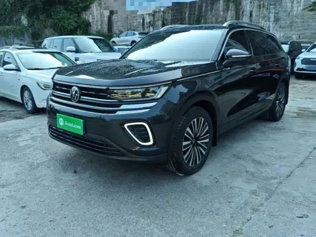 Volkswagen Tavendor 2023 330TSI Luxury Touring Edition