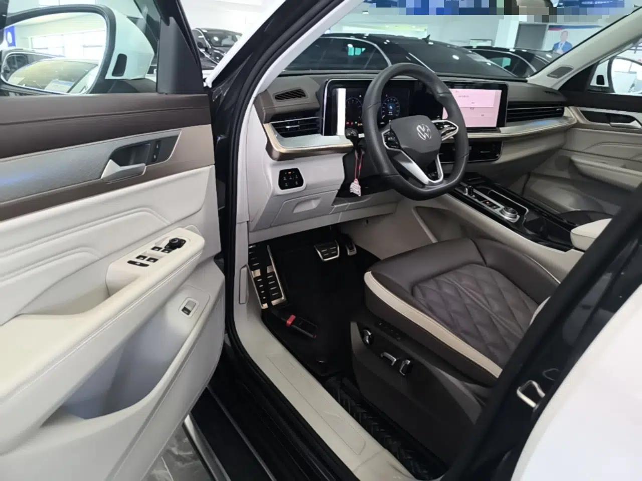 Volkswagen Tavendor 2024 380TSI All-Wheel-Drive R-Line Journey Shared Enjoyment Model — миниатюра 23