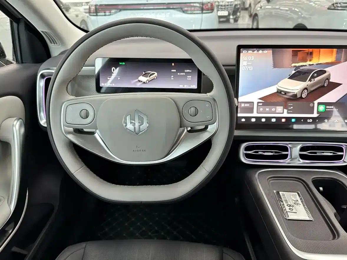Leapmotor B01 2025 650 Enjoy Edition — миниатюра 17