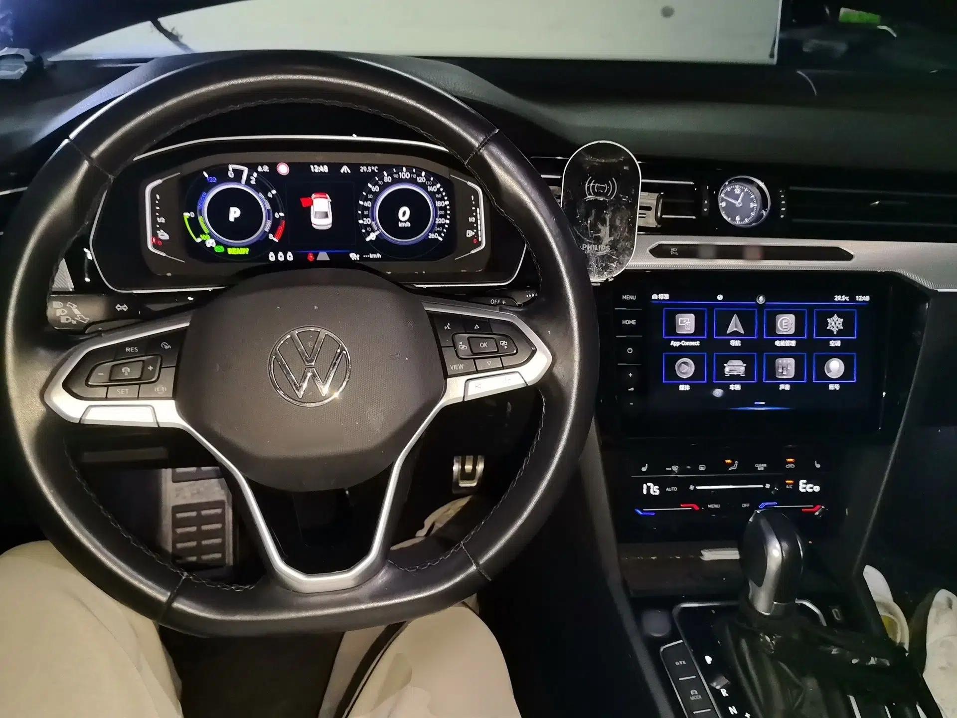Volkswagen Magotan GTE Plug-in Hybrid 2022 GTE Prestige Model — миниатюра 9