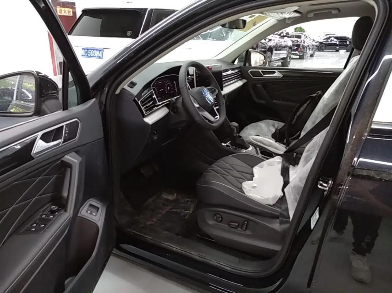 Volkswagen Tiguan L New Energy 2023 430 PHEV Plug-in Hybrid Prestige Edition — миниатюра 22