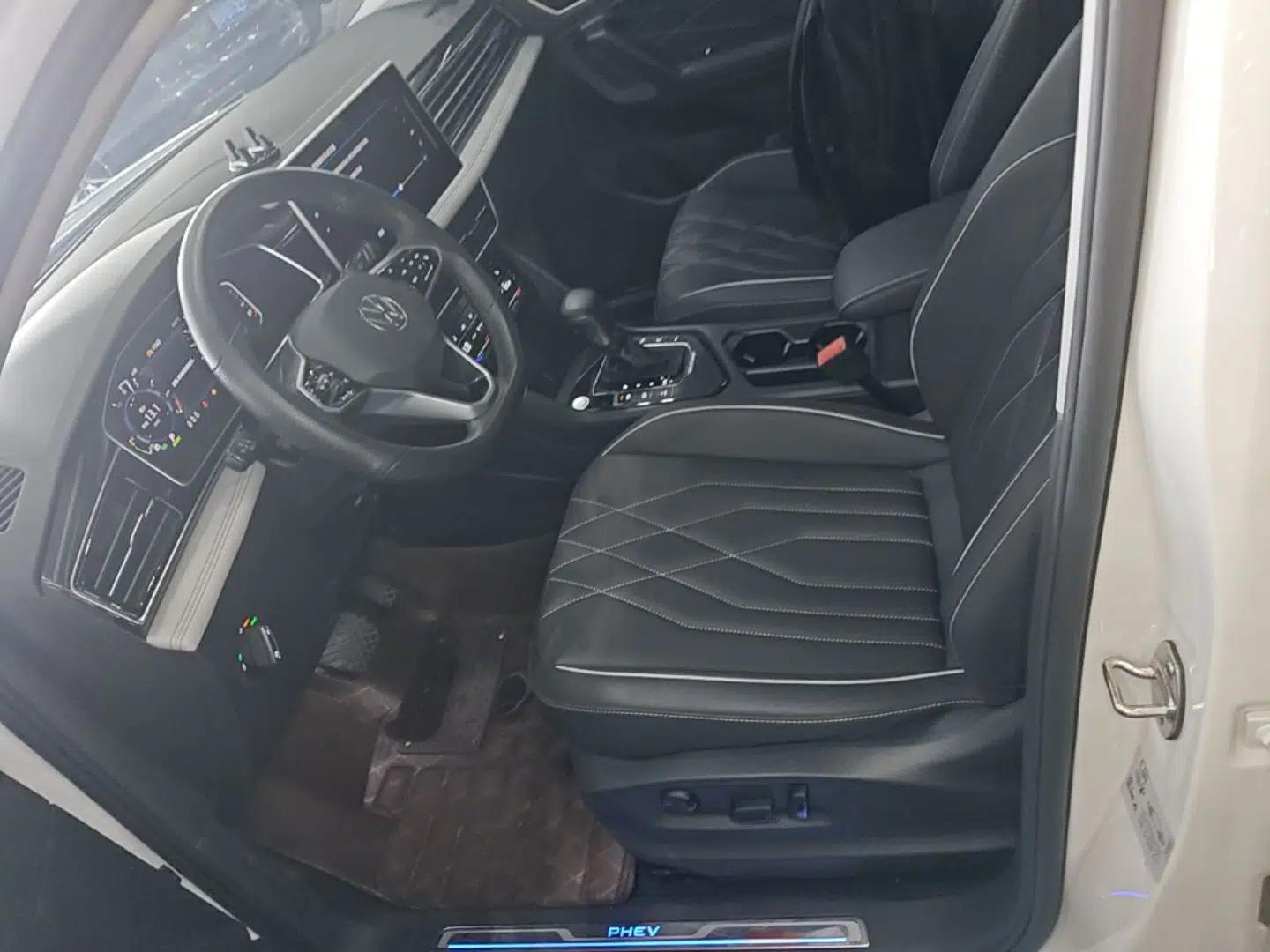 Volkswagen Tiguan L New Energy 2023 430 PHEV Plug-in Hybrid Prestige Edition — миниатюра 22