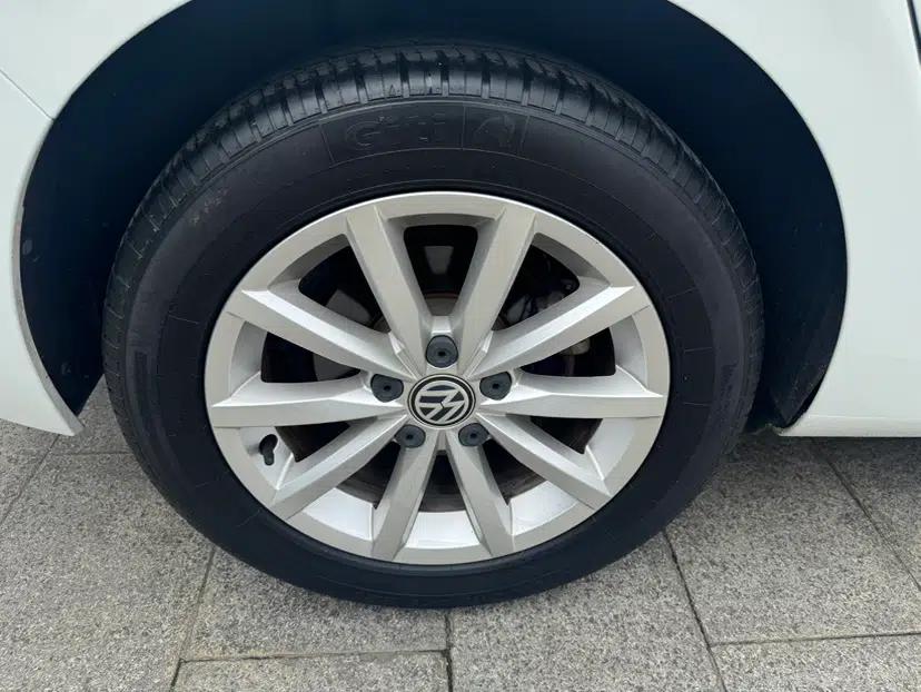 Volkswagen Golf Sportsvan 2019 280TSI Automatic Trendy Model China VI Standard — миниатюра 16