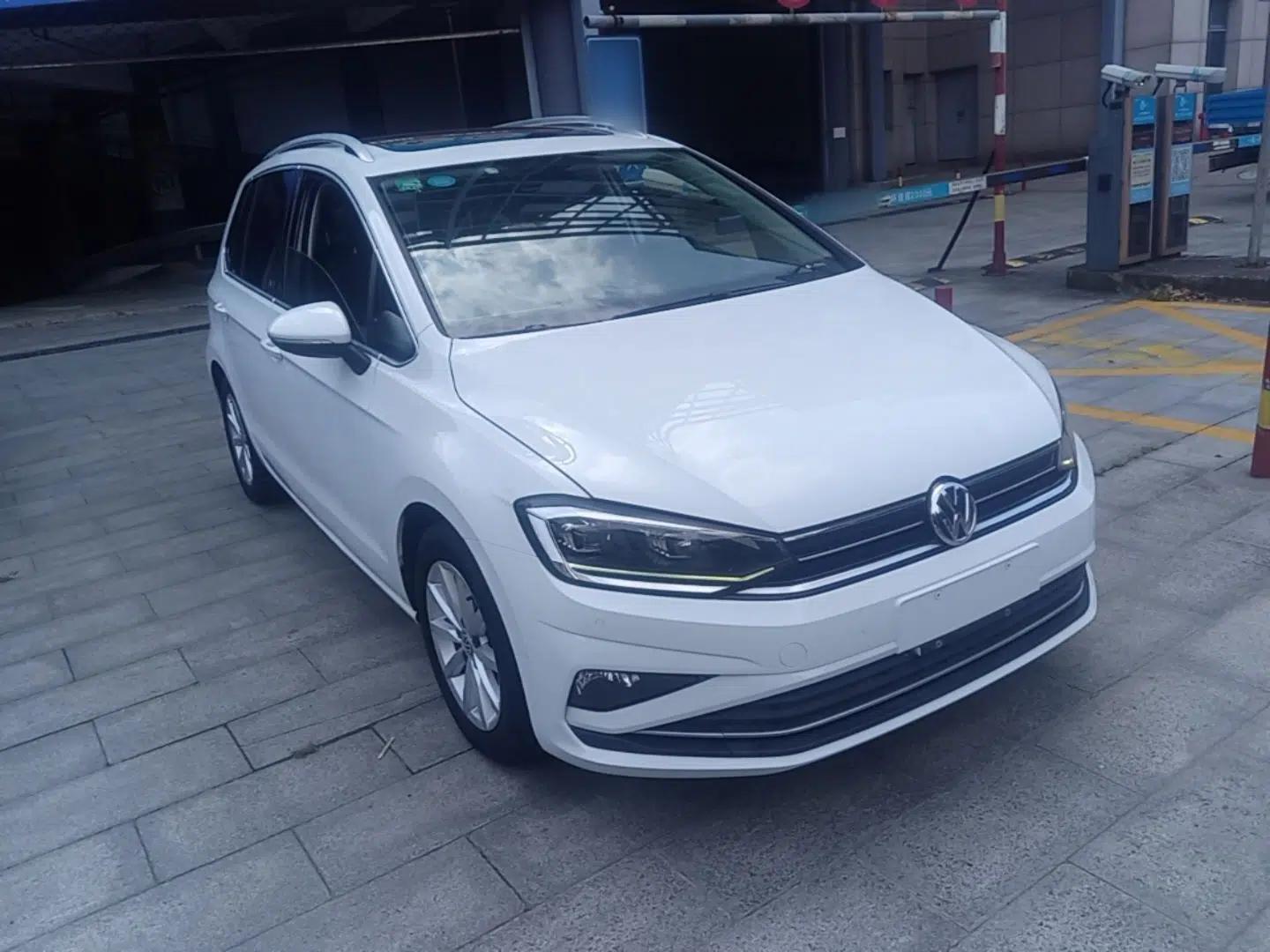 Volkswagen Golf Sportsvan 2019 280TSI Automatic Trendy Model China VI Standard — миниатюра 3