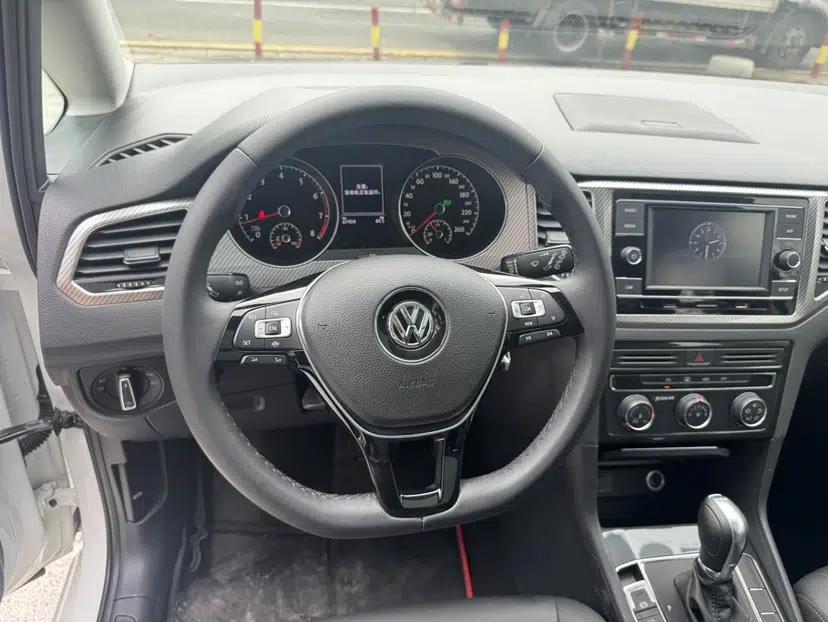 Volkswagen Golf Sportsvan 2019 280TSI Automatic Trendy Model China VI Standard — миниатюра 21
