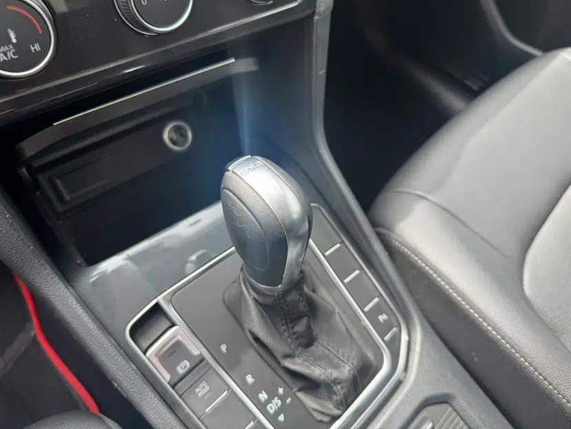 Volkswagen Golf Sportsvan 2019 280TSI Automatic Trendy Model China VI Standard — миниатюра 24