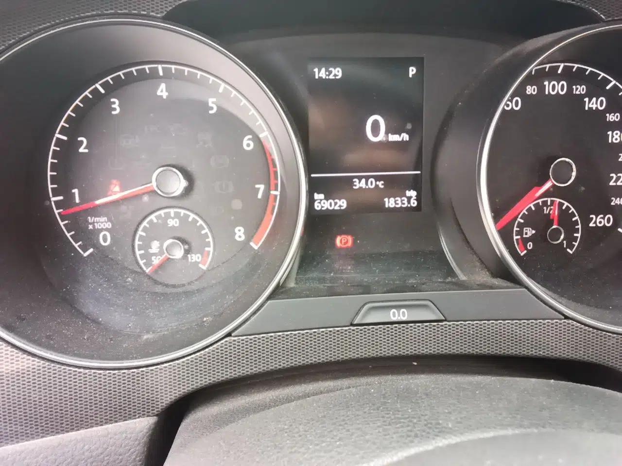 Volkswagen Golf Sportsvan 2016 230TSI Automatic Trend Edition — миниатюра 12