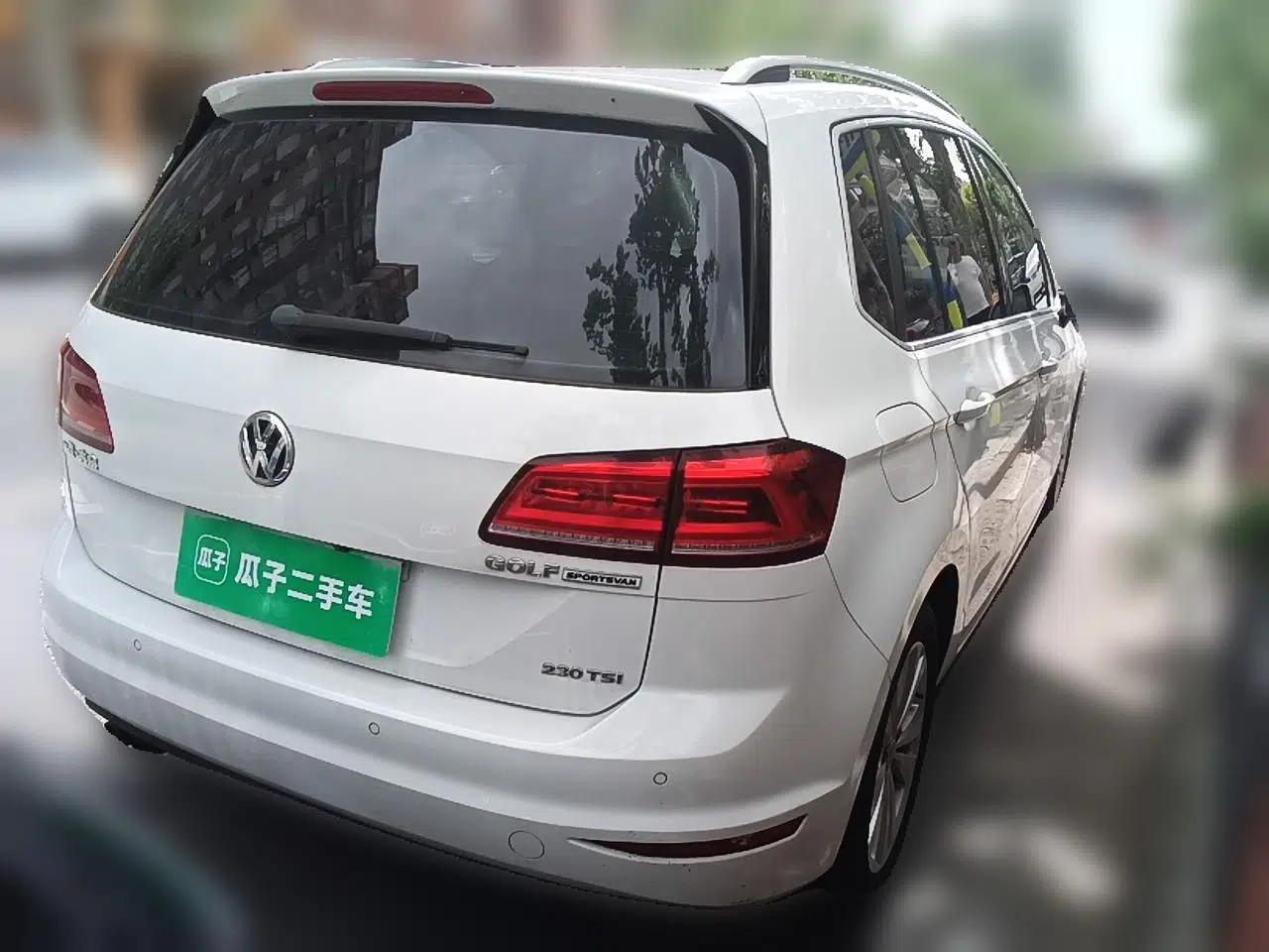 Volkswagen Golf Sportsvan 2016 230TSI Automatic Trend Edition — миниатюра 6