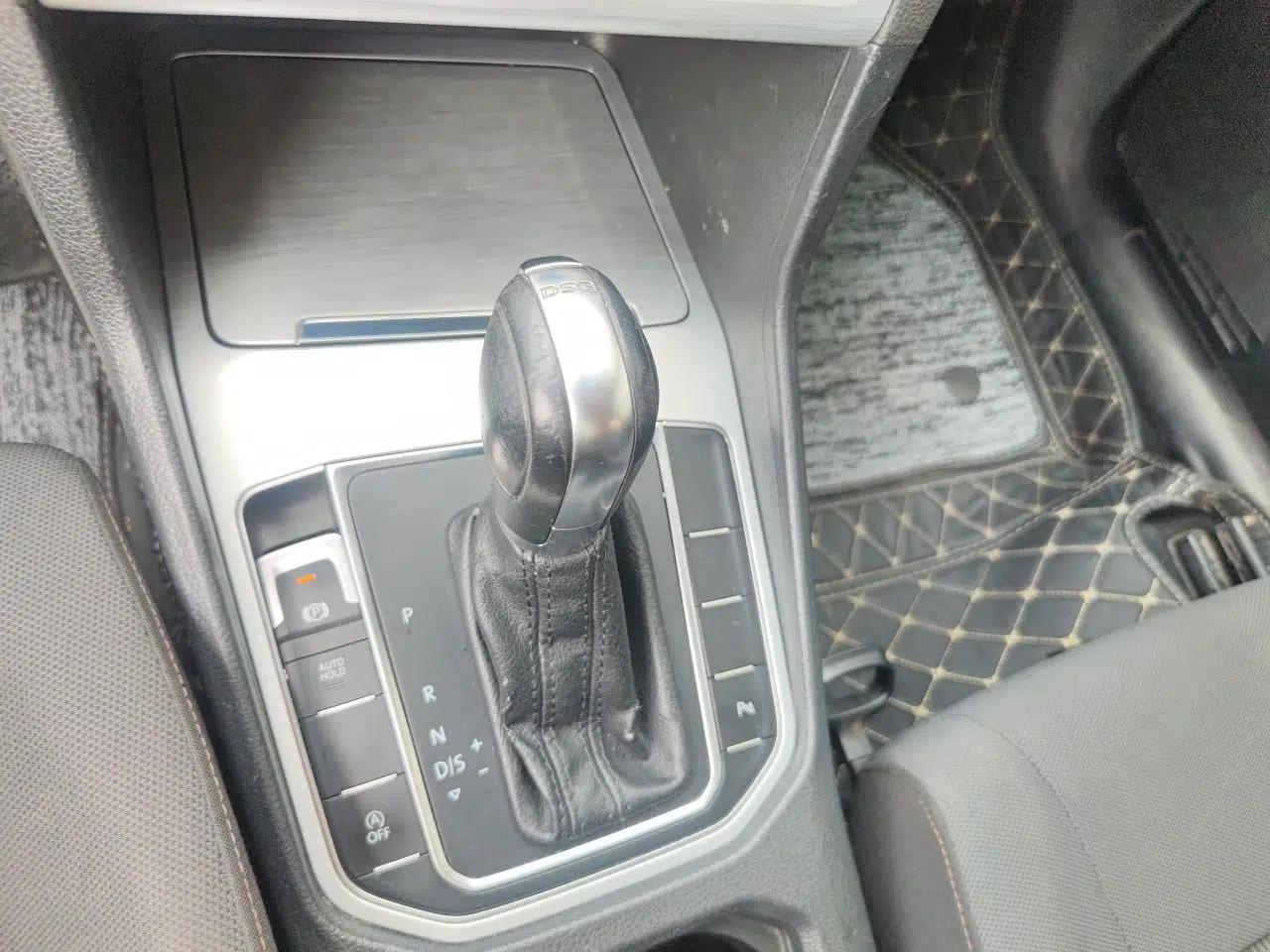 Volkswagen Golf Sportsvan 2016 230TSI Automatic Trend Edition — миниатюра 14