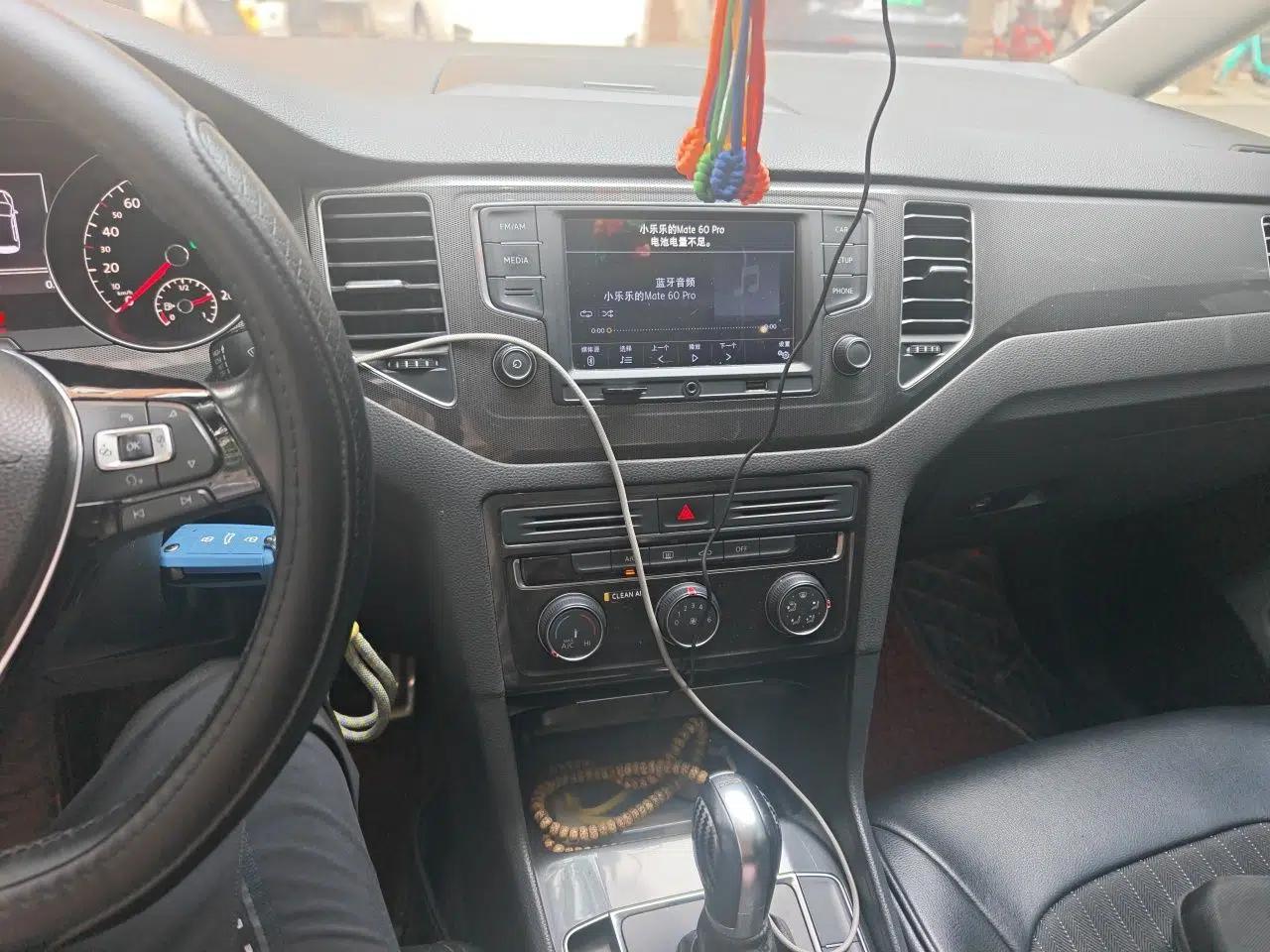 Volkswagen Golf Sportsvan 2016 230TSI Automatic Trend Edition — миниатюра 13
