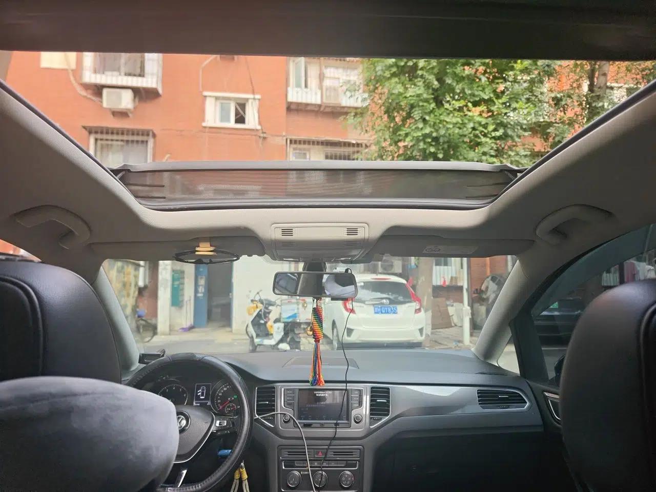 Volkswagen Golf Sportsvan 2016 230TSI Automatic Trend Edition — миниатюра 18