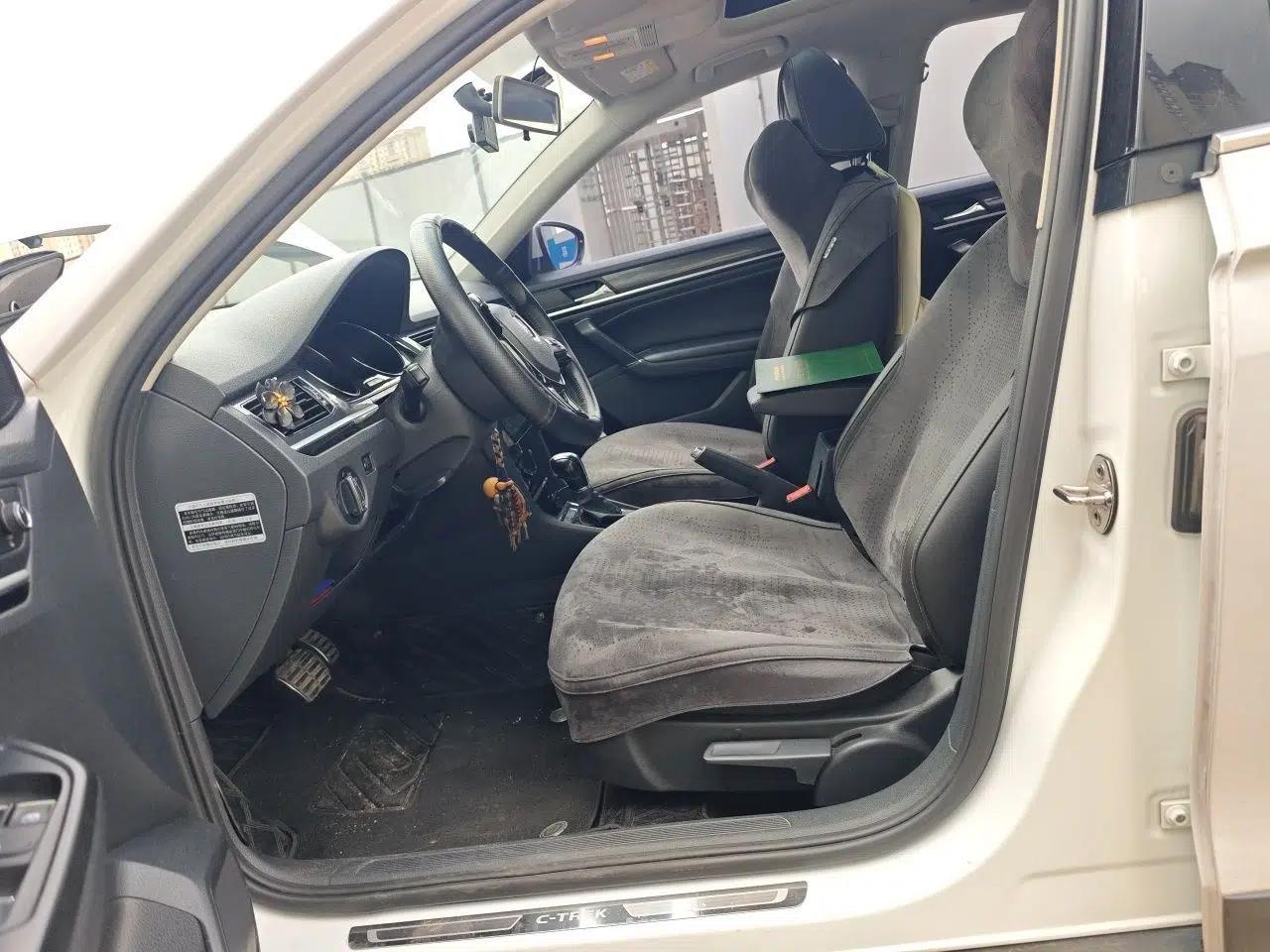 Volkswagen C-TREK 2017 230TSI DSG Comfort Version — миниатюра 15