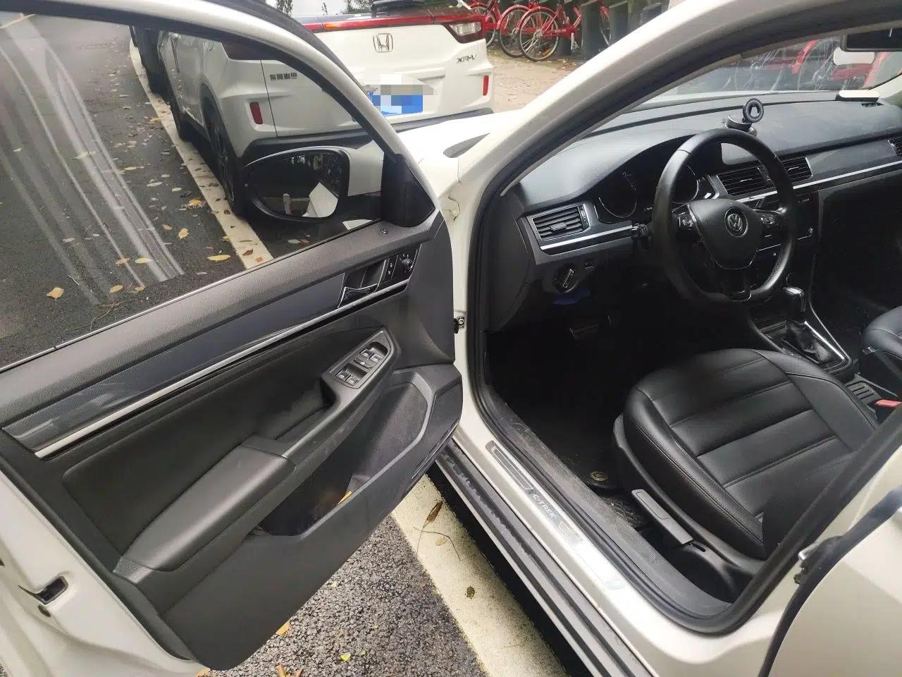 Volkswagen C-TREK 2018 1.5L Automatic Comfort Model — миниатюра 16
