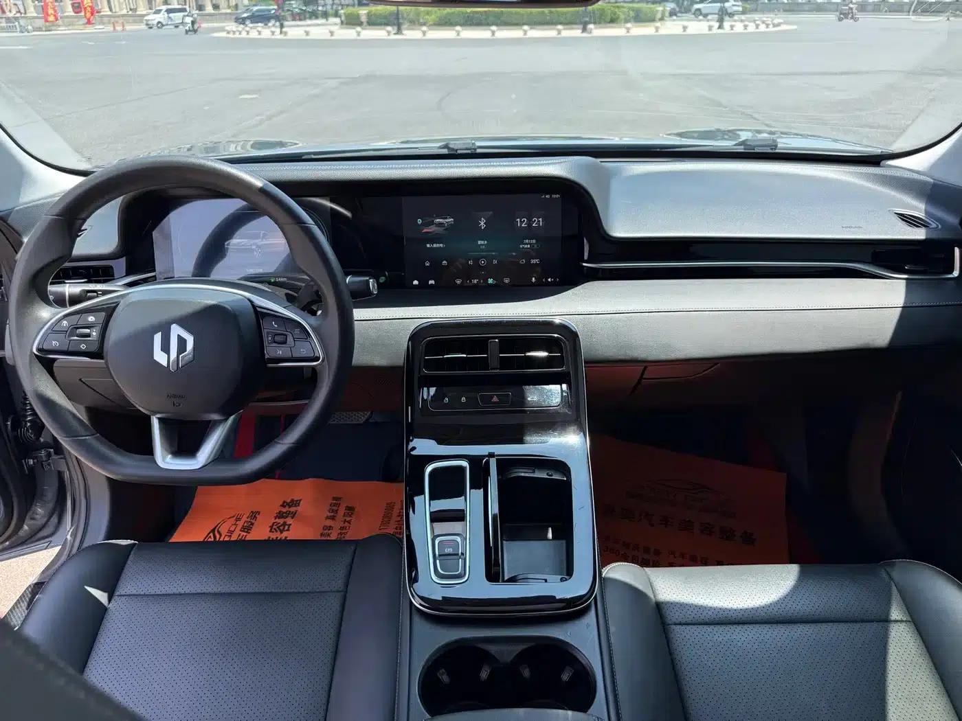 Leapmotor S01 2020 460 Standard Edition — миниатюра 5