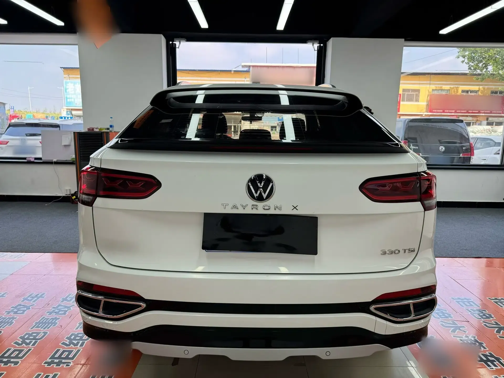Volkswagen Tayron X 2020 330TSI Two-Wheel Drive Luxury Smart Connectivity Version — миниатюра 2