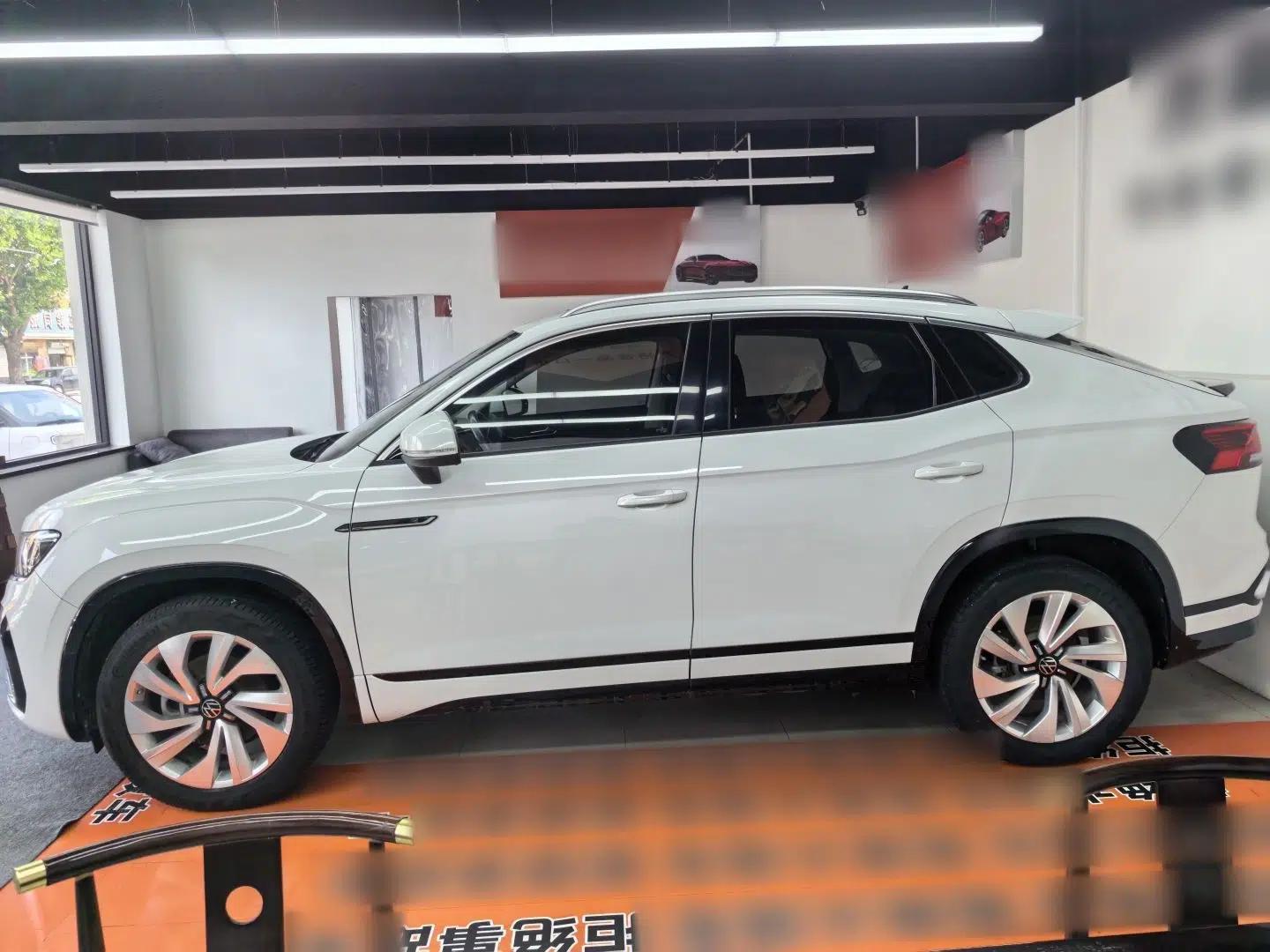 Volkswagen Tayron X 2020 330TSI Two-Wheel Drive Luxury Smart Connectivity Version — миниатюра 6