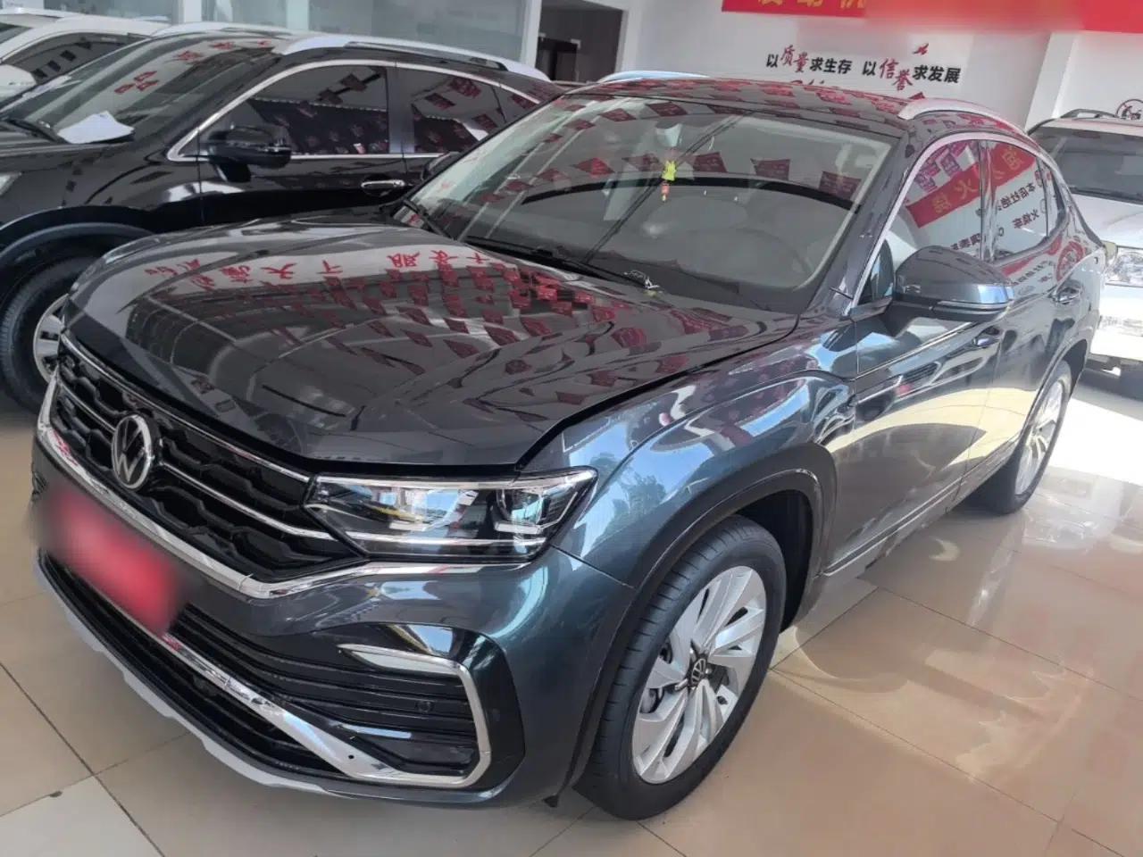 Volkswagen Tayron X 2020 330TSI Two-Wheel Drive Luxury Smart Connectivity Version — миниатюра 1