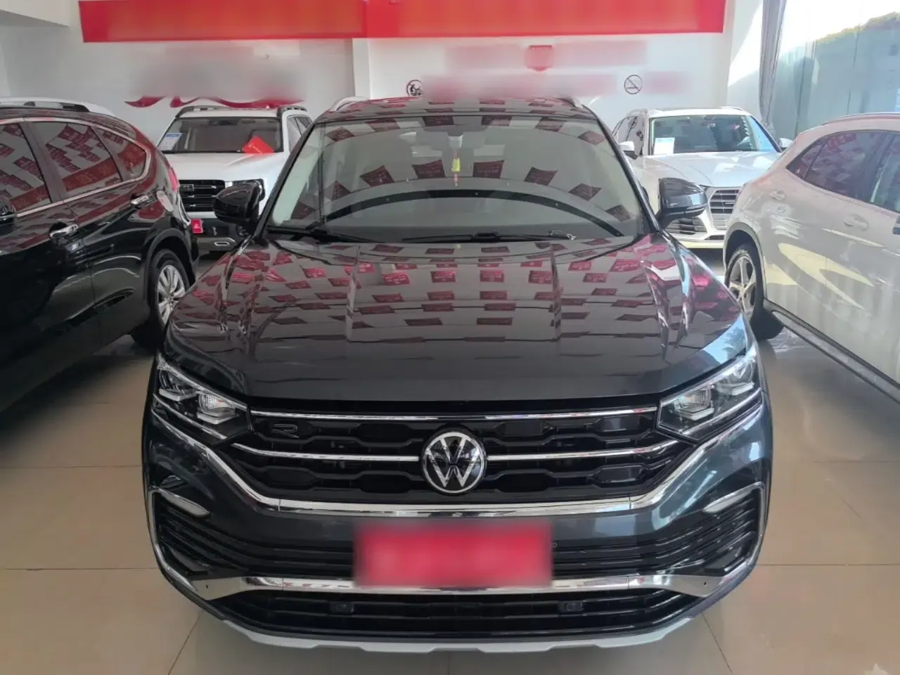 Volkswagen Tayron X 2020 330TSI Two-Wheel Drive Luxury Smart Connectivity Version — миниатюра 2