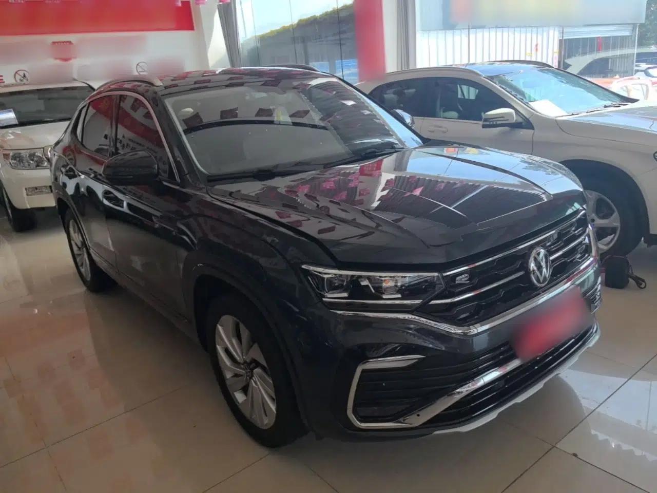 Volkswagen Tayron X 2020 330TSI Two-Wheel Drive Luxury Smart Connectivity Version — миниатюра 3