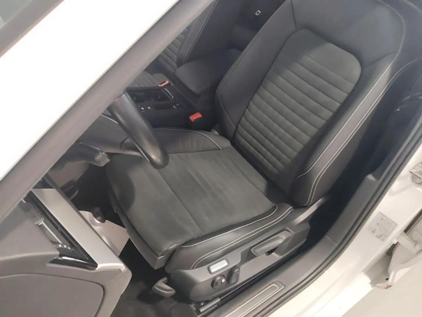 Volkswagen Variant 2021 2.0T Comfort Edition — миниатюра 17