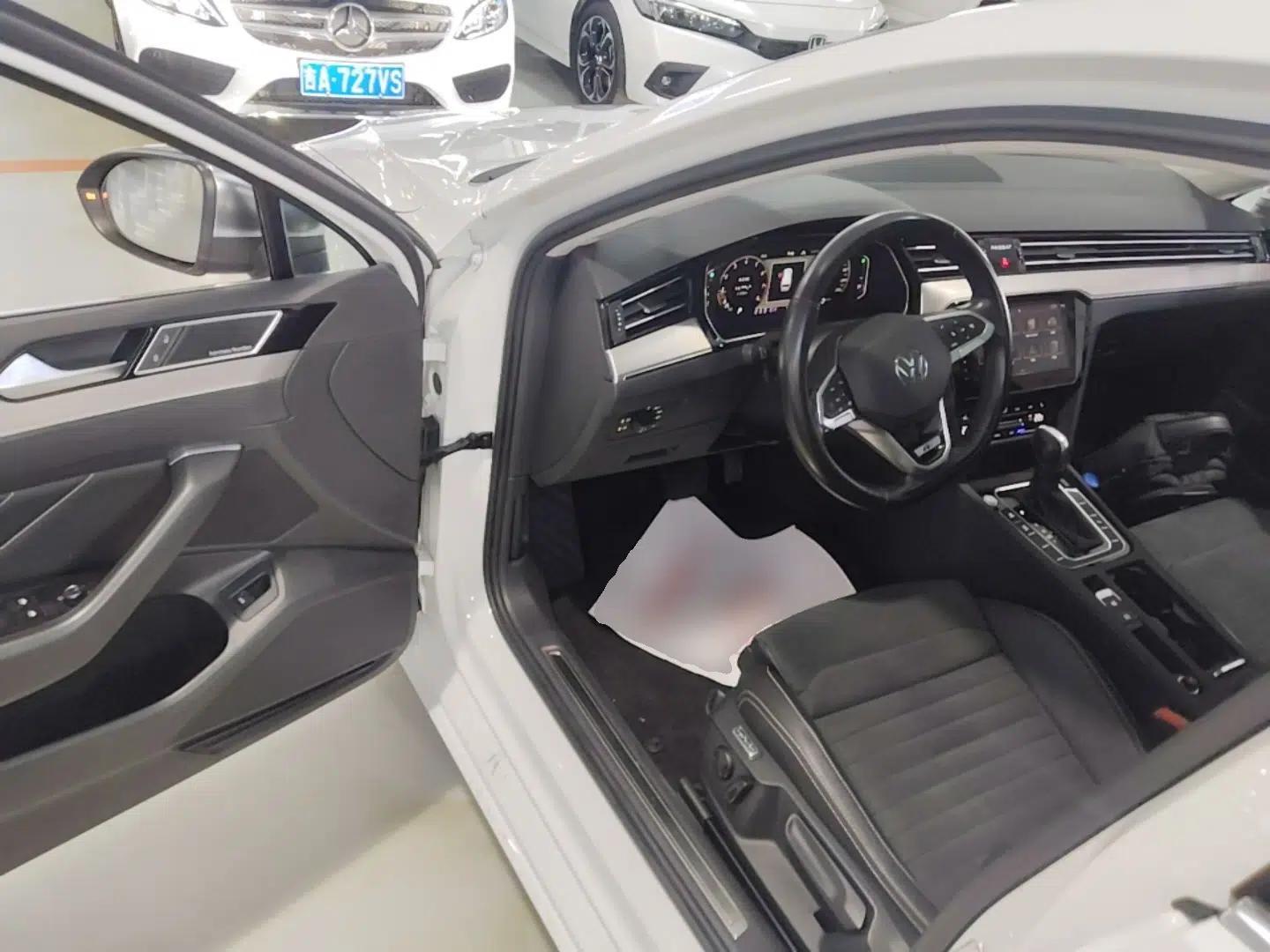 Volkswagen Variant 2021 2.0T Comfort Edition — миниатюра 18