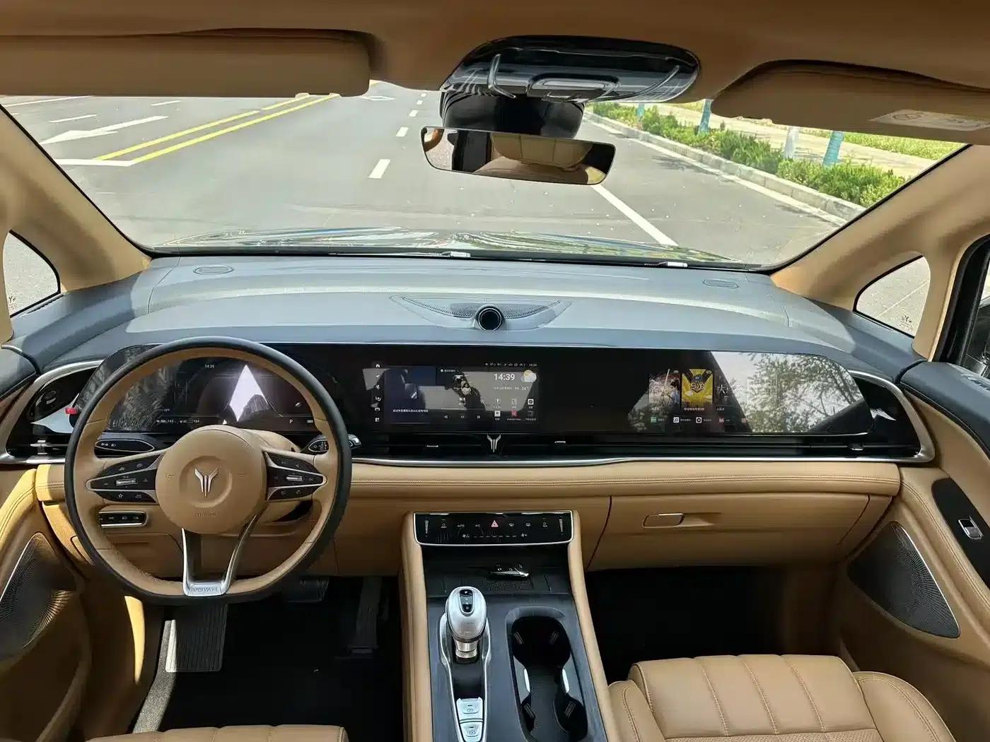 Voyah Dreamer 2024 PHEV Long Range Flagship Edition — миниатюра 9