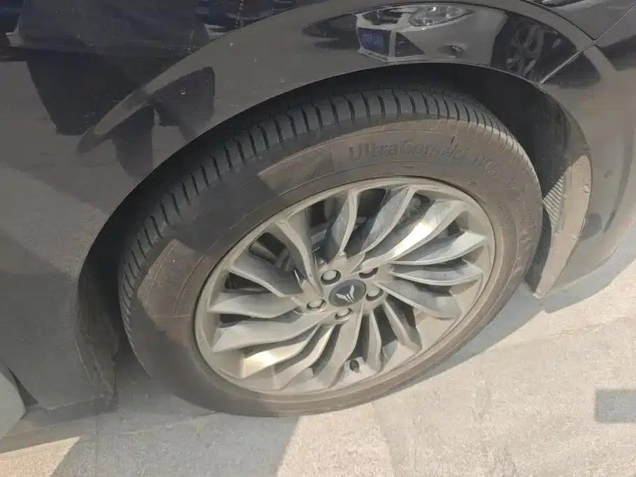 Voyah Dreamer 2022 Low-Carbon Edition Dream+ Smart Package — миниатюра 6