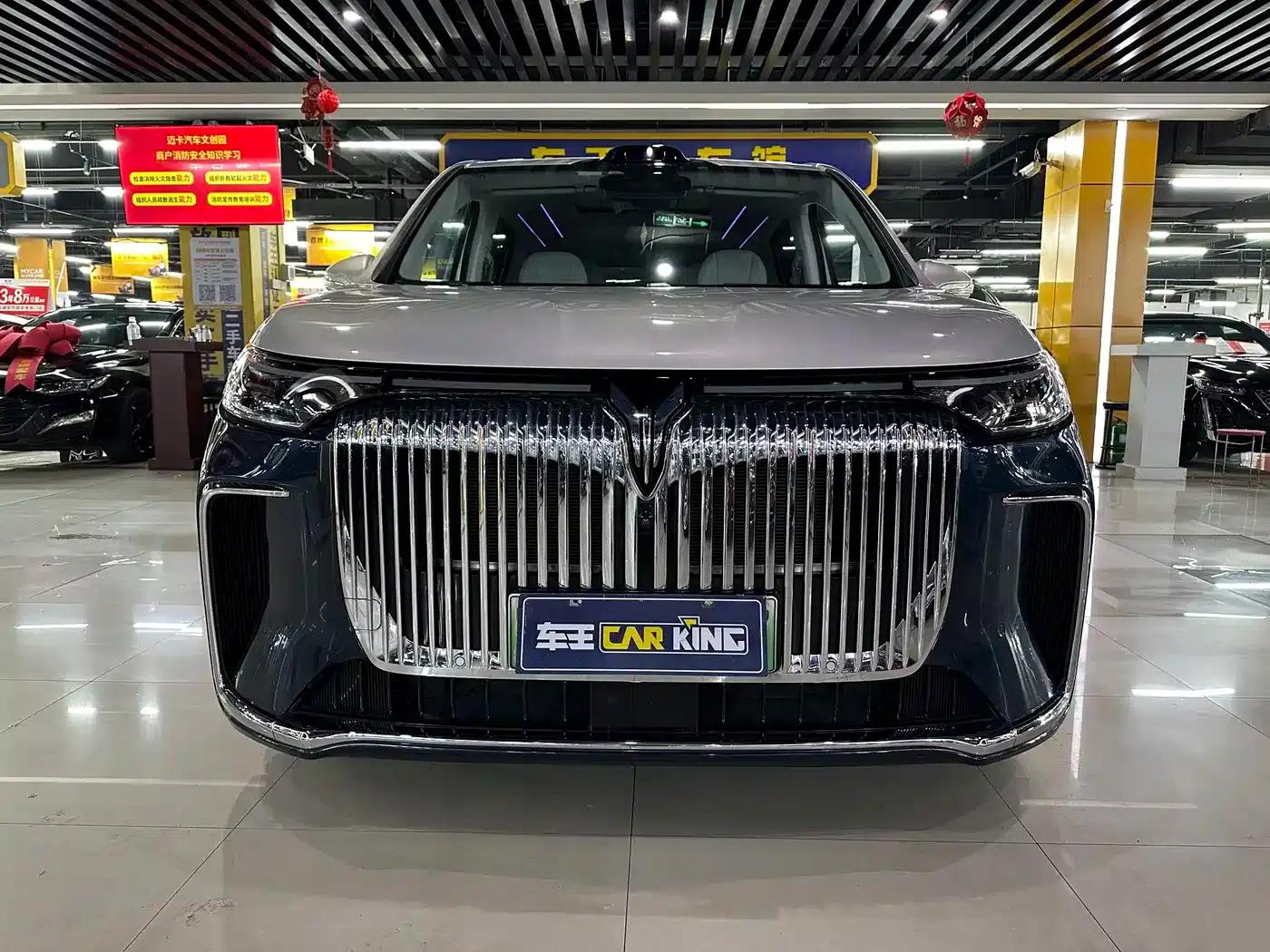 Voyah Dreamer 2025 PHEV AWD Flagship Qiankun Edition — миниатюра 2