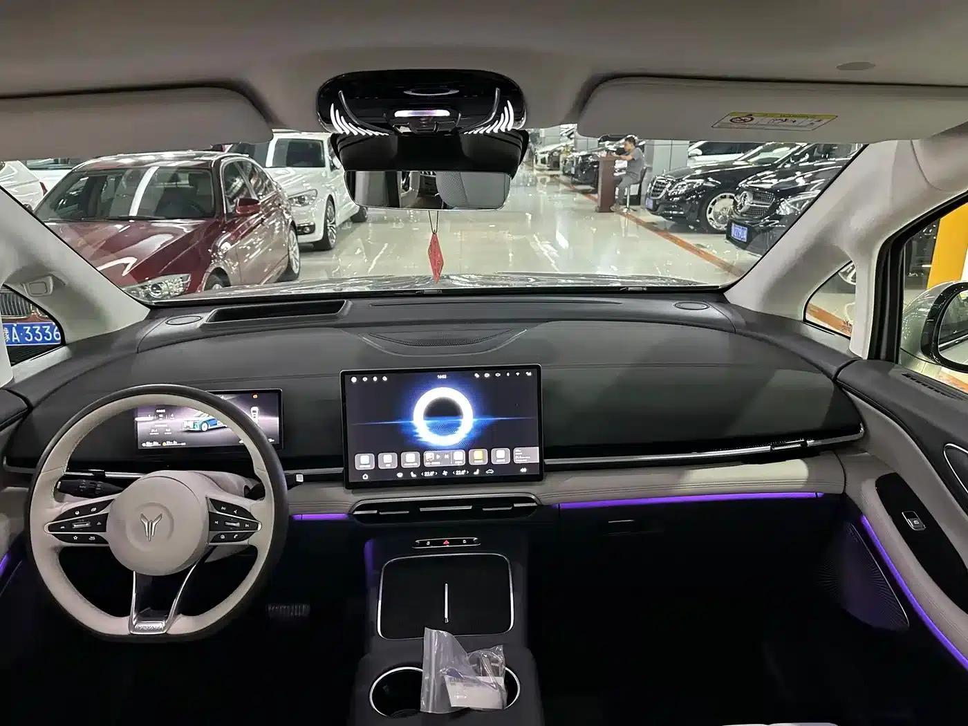 Voyah Dreamer 2025 PHEV AWD Flagship Qiankun Edition — миниатюра 5